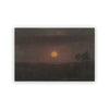 Impression sombre d'un lever ou coucher de soleil sur un paysage avec des arbres en silhouette.