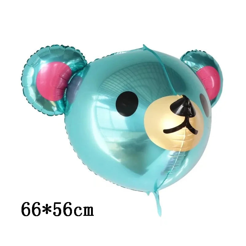 Globo de aluminio azul claro en forma de oso con orejas rosas y nariz negra.