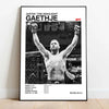 Retrato en blanco y negro del boxeador Justin "The Highlight" Gaethje en un ring de boxeo