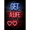 Arte de pared de juegos neón con el texto GET A LIFE en luces de neón azul y rojo brillante sobre un fondo de ladrillo oscuro