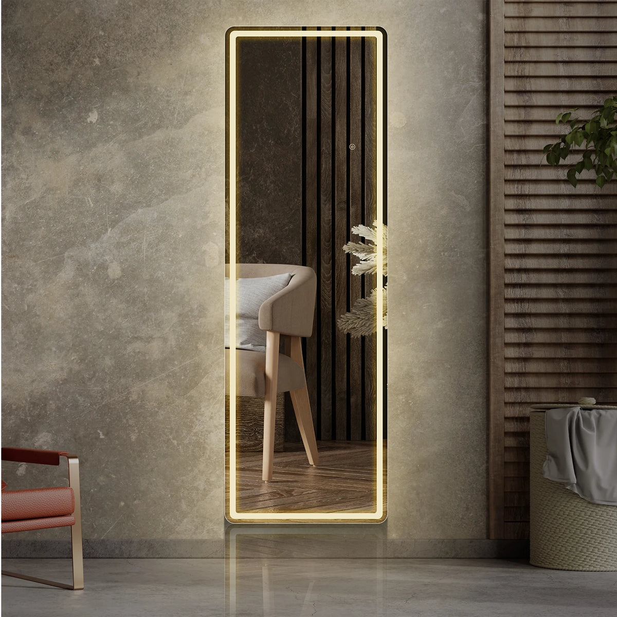 Espejo LED de cuerpo entero con marco de aluminio que refleja una silla de madera y textura de pared interior.