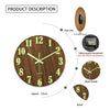 Reloj de pared de madera mostrando la hora, con vistas detalladas del lateral, el mecanismo y las manecillas.