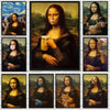 Una cuadrícula de nueve impresiones de arte enmarcadas con diversas representaciones de la Mona Lisa.