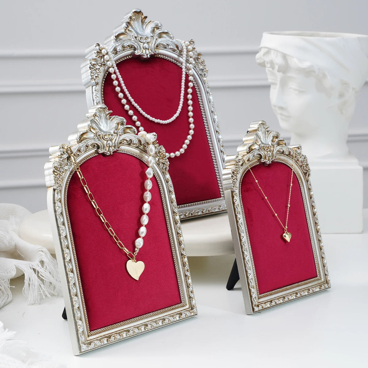 European-Style Velvet Jewelry Display Stand with Silver-Plated Floral Detail