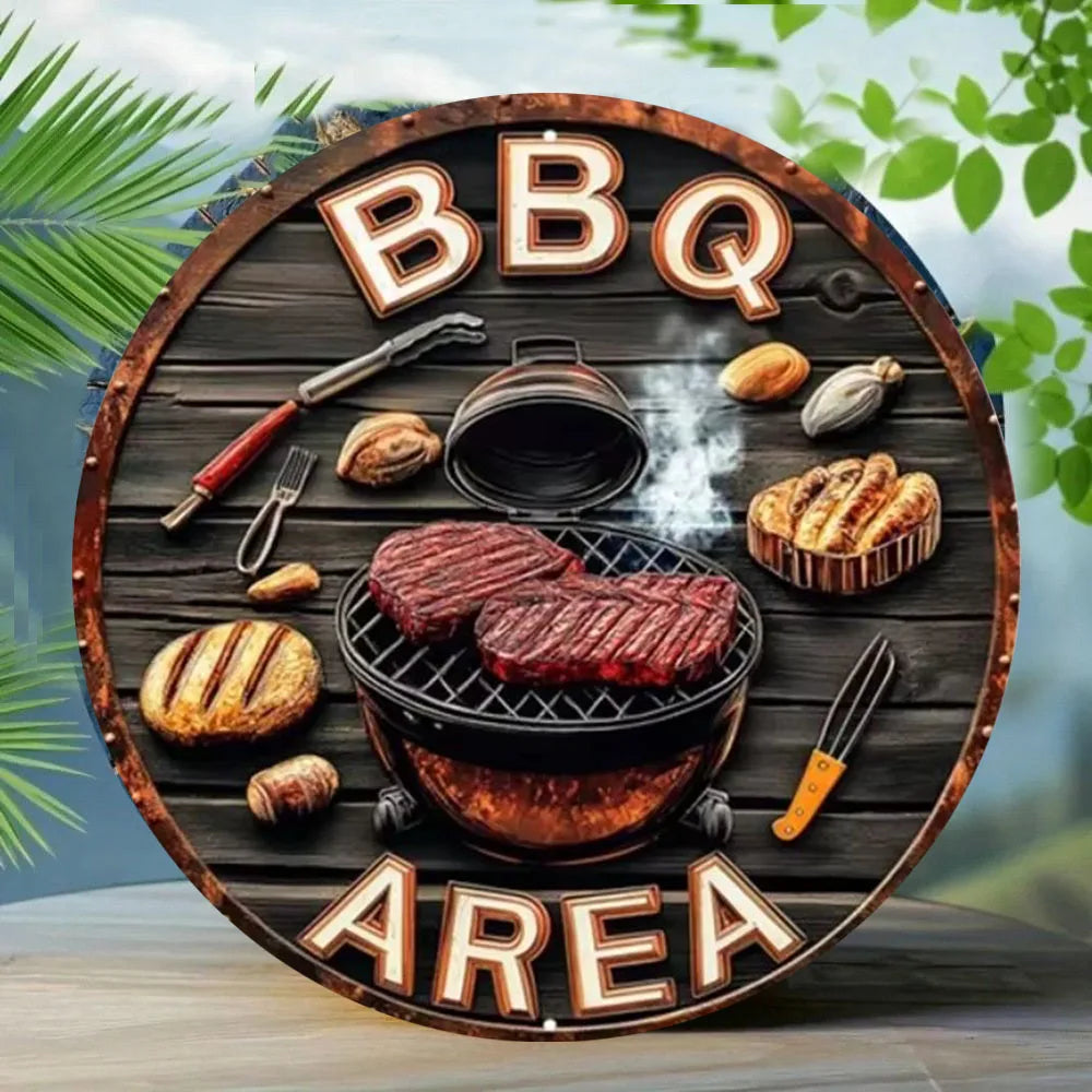 Panneau de décoration de grill BBQ vintage avec les lettres BBQ AREA entourées d'ustensiles et de nourriture pour griller