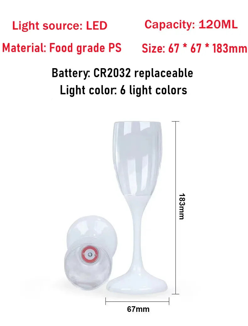Verre à boire transparent avec pied et base ronde, montré à côté de ses dimensions.