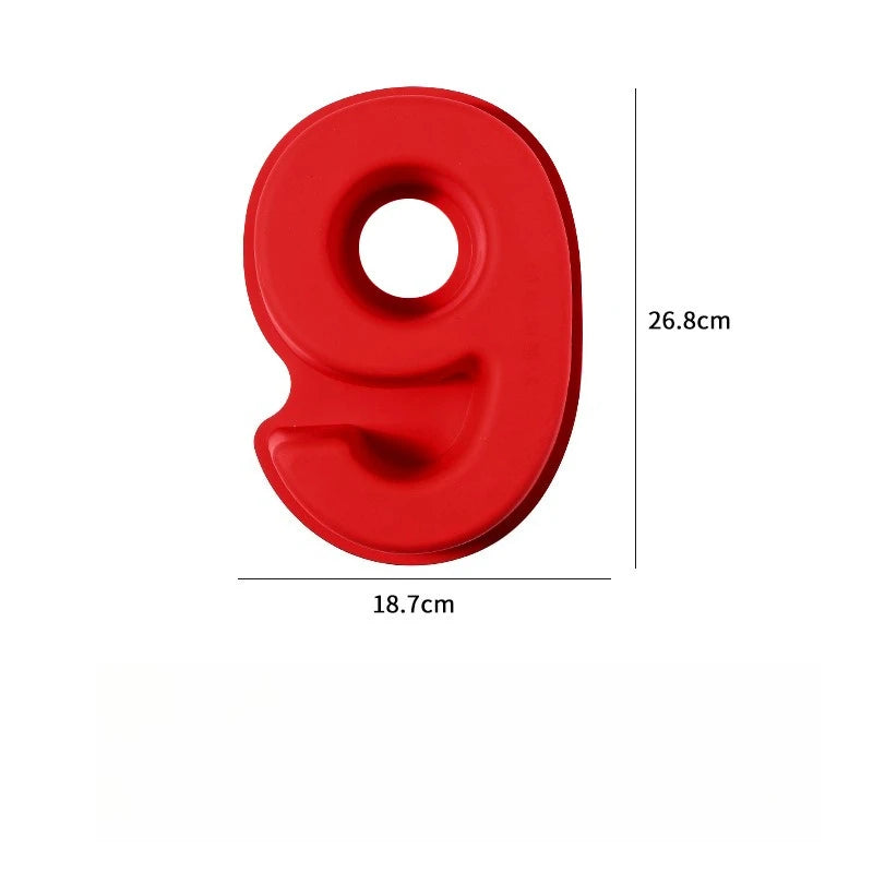 Rotes Silikon-3D-Form für eine Neun-Kuchenform