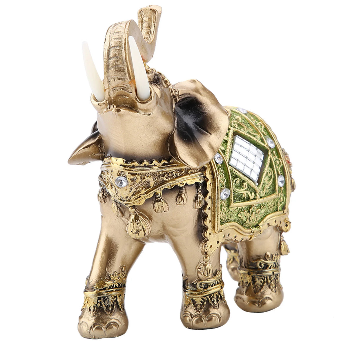 Goldene Elefantstatue mit dekorierter Rüstung und Geweih, symbolisiert Reichtum und Glück.