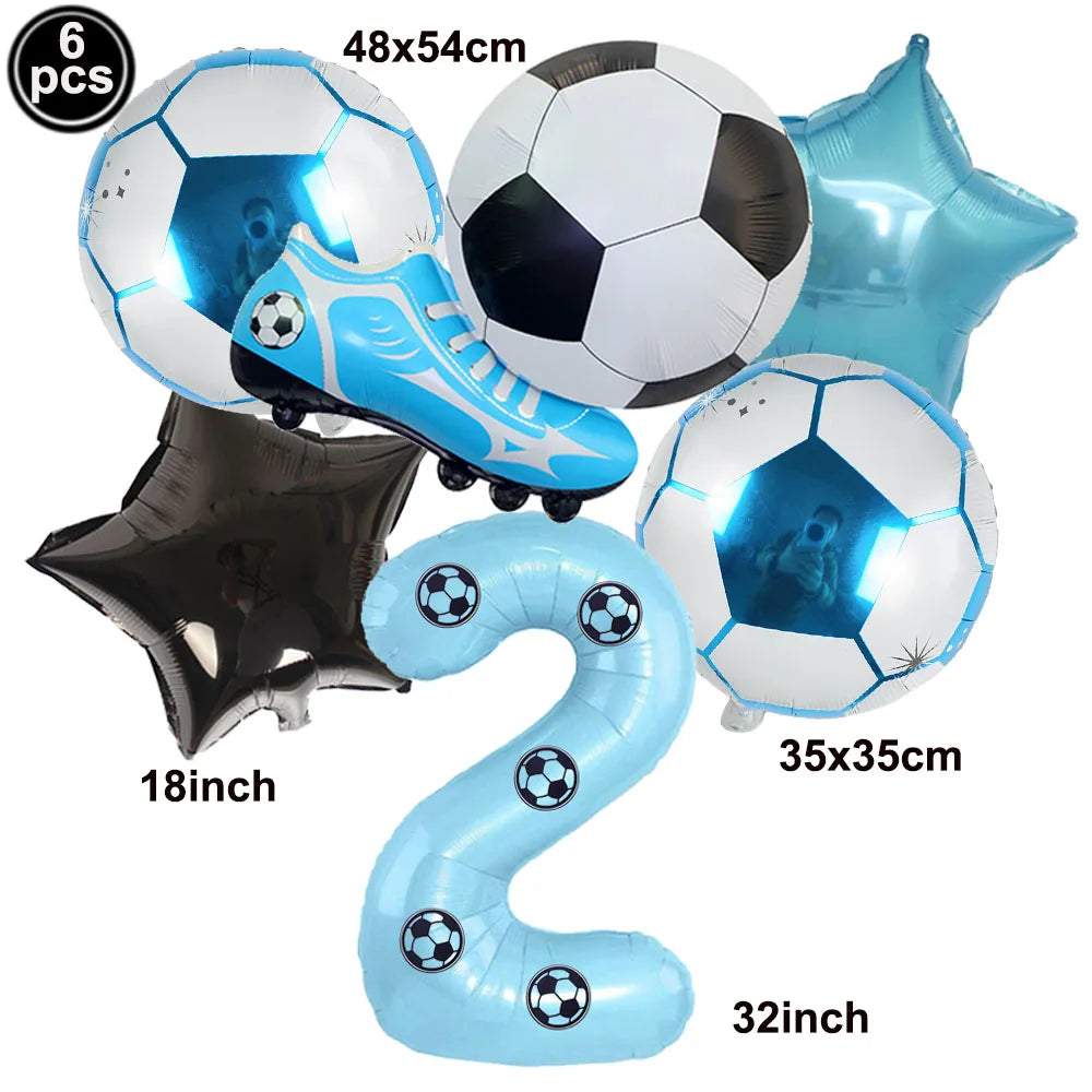 Un set de six ballons de football bleus et blancs, incluant un ballon, une étoile et une lettre S, avec des accents lumineux.