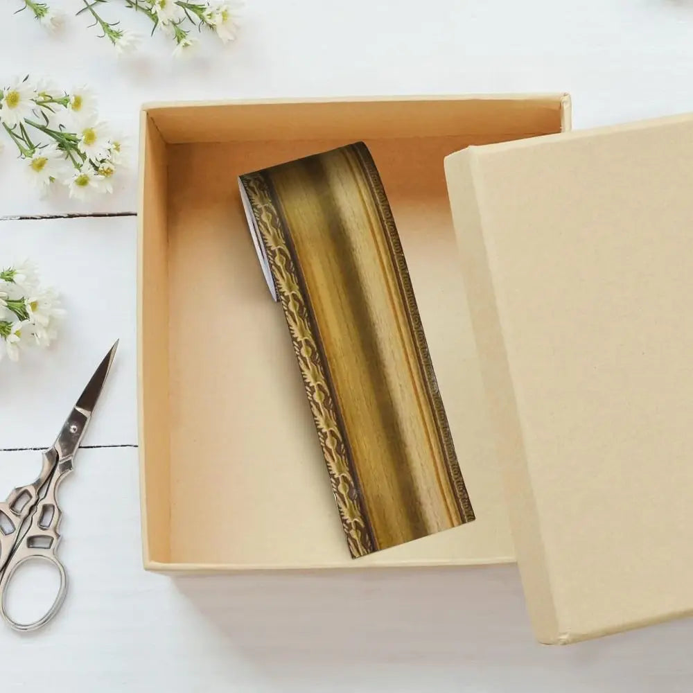 Vintage Gold Self-Adhesive Decorative Border Sticker Roll for DIY Projects