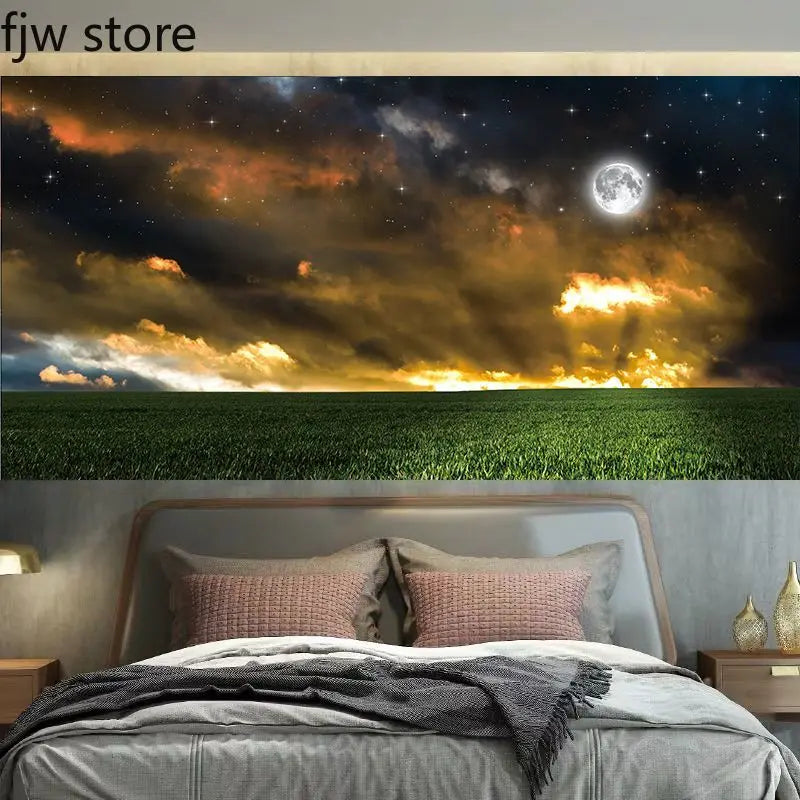 Schlafzimmeransicht mit Bett in grauer Bettwäsche und rosa Kissen vor einem Sternenhimmel