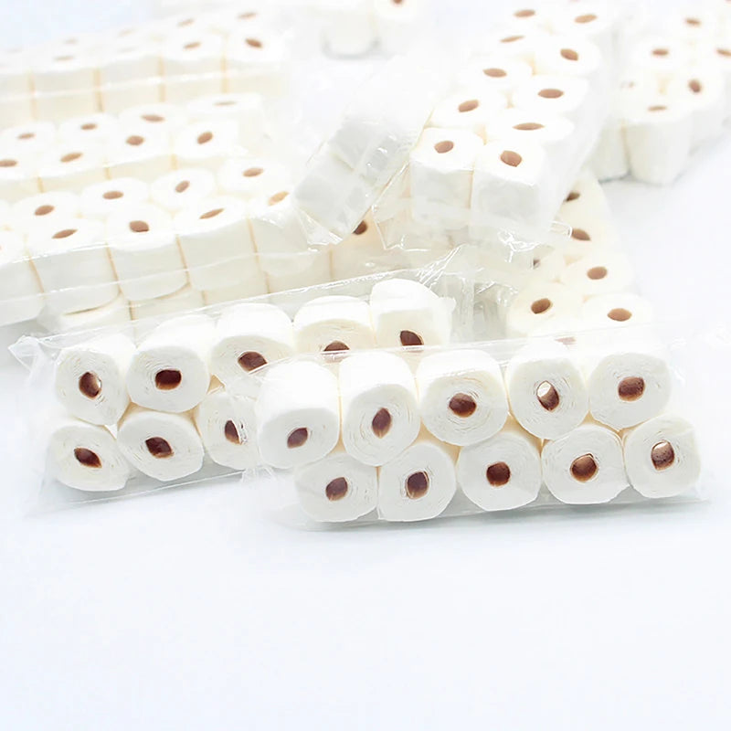 Collection de rouleaux de papier toilette miniatures blancs pour décoration de maison de poupée, emballés dans du plastique t