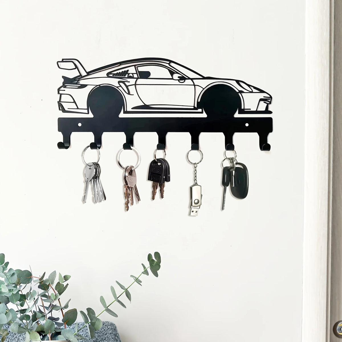 Industrial Wall-Mounted Key Holder with 7 Metal Hooks