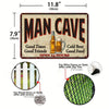 Vintage-Metallbier-Schild als Wanddekoration mit Text „MAN CAVE“ und Darstellung einer Flasche und Tasse