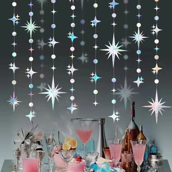 Glitzernder Stern und Polka-Dot-Girlanden-Kit mit rosa und blau irisierenden Perlen und Sternformen