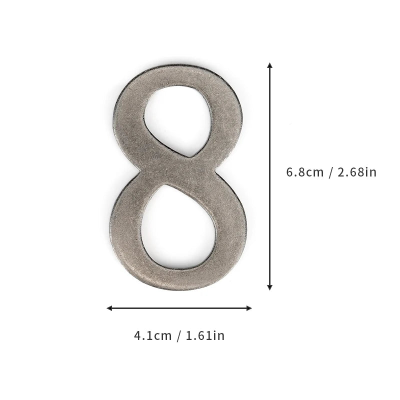 Magnetic silver number 8 for doors and mailboxes with dimensions 6.8cm by 4.1cm