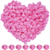 Decoración con forma de corazón hecha de flores de espuma de rosa artificial rosa.