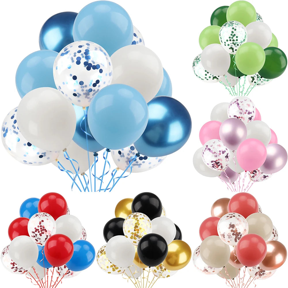 Eine Sammlung von matten Latexballons in verschiedenen Farben wie blau, weiß, pink und grün mit Konfetti-Details.