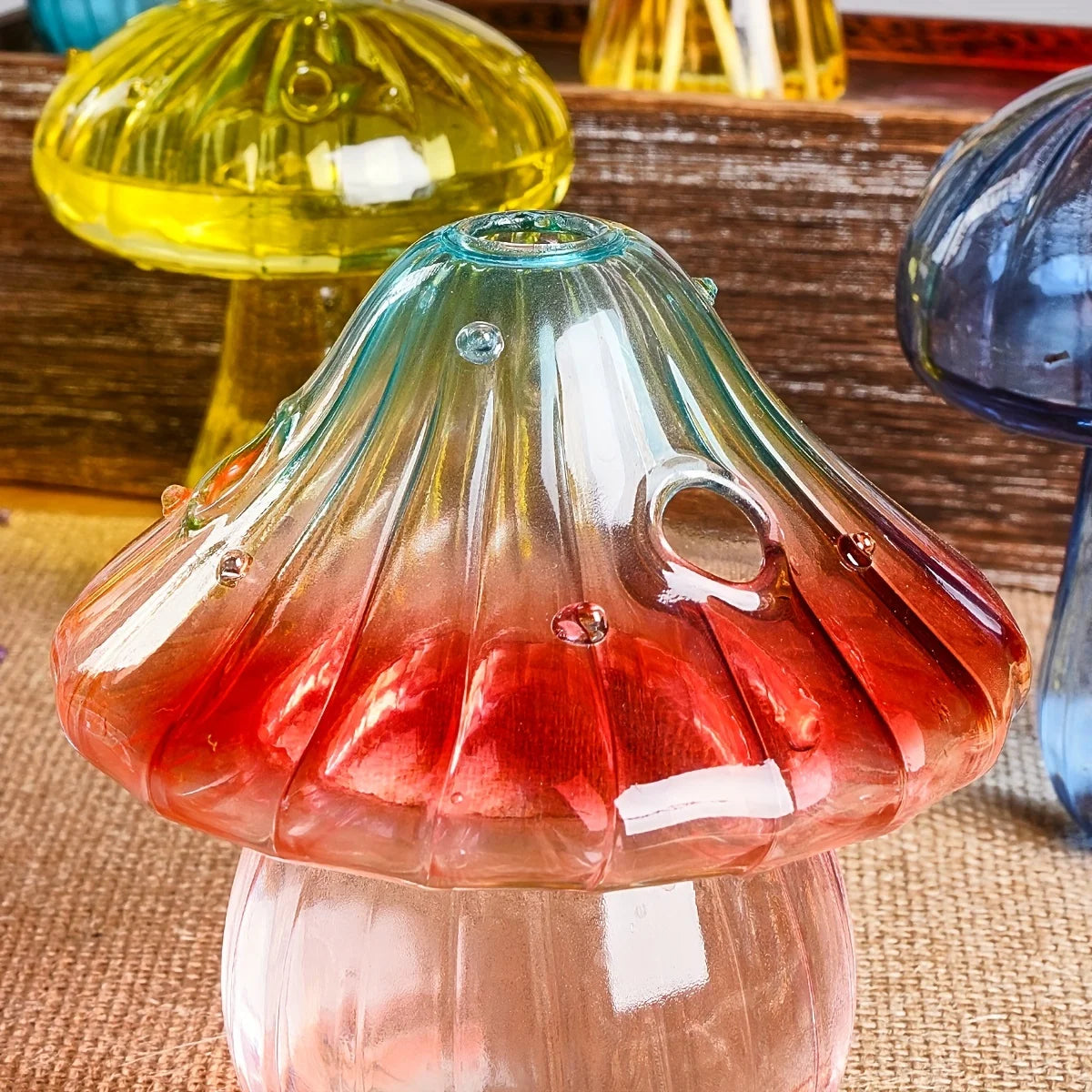 Mushroom-Shaped Glass Hydroponic Vase with Colorful Finish
