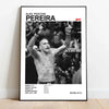 Foto en blanco y negro de Alex Poatan Pereira con detalles e información de UFC