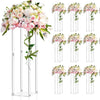 Vases centraux en acrylique élégants avec des arrangements floraux roses et blancs pour la décoration de fête