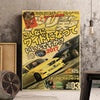 Impression sur toile verticale d'une supercar JDM vintage jaune et noire, dans un arrière-plan dramatique.
