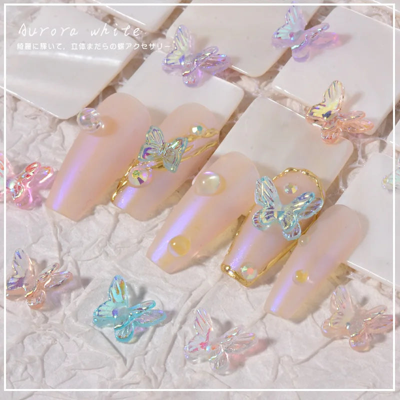 Una colección de llamativos charms de uñas en forma de tortuga mini sobre un fondo blanco.