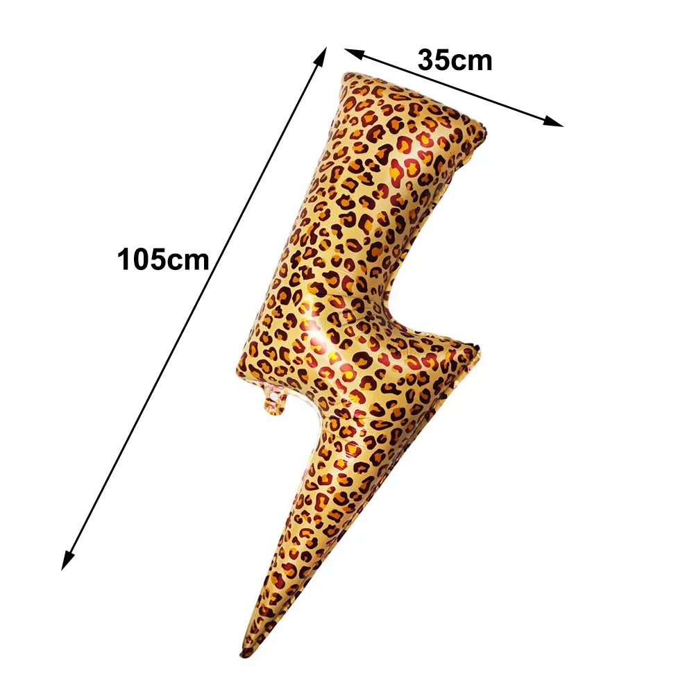 Nahaufnahme eines gepunkteten Leopardenmuster-Flimmervorhangs, 105 cm lang und 35 cm breit.