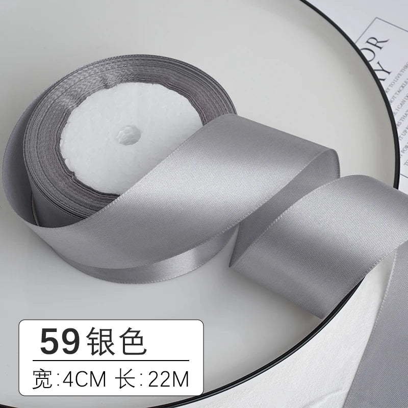 Ruban décoratif en satin argenté, 4 cm de large et 22 mètres de long