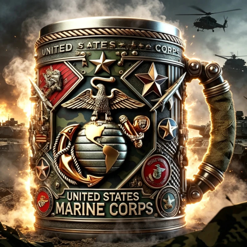 Taza de café esculpida en 3D con temática militar, presentando el emblema del Cuerpo de Marines de los Estados Unidos.