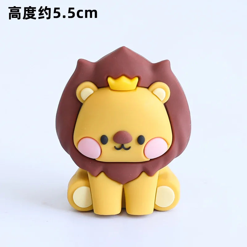 A cute lion-themed birthday decoration with a crown, featuring brown and yellow colors.