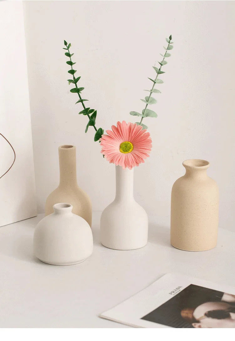 Minimalist Ceramic Vase for Modern Home Décor