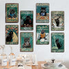 Collection de décoration murale en métal vintage de chats noirs, avec diverses poses et scènes.
