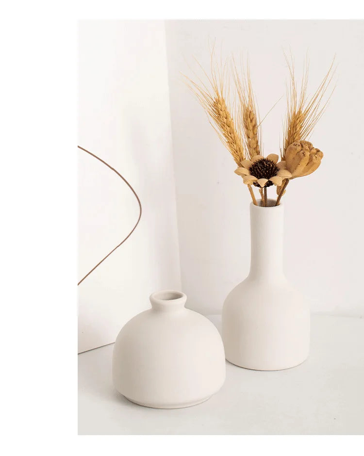 Minimalist Ceramic Vase for Modern Home Décor
