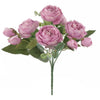 Ein Strauß künstlicher Seidenrosen und Pfingstrosen in Rosa- und Mauve-Tönen.
