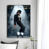 Gerahmter Poster-Druck von Michael Jackson, der auf einer Bühne mit hellen Scheinwerfern auftritt.