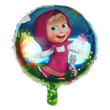 Un globo con forma de niña vistiendo un atuendo rosa con capucha y un lazo, rodeada de elementos florales y un conejo.