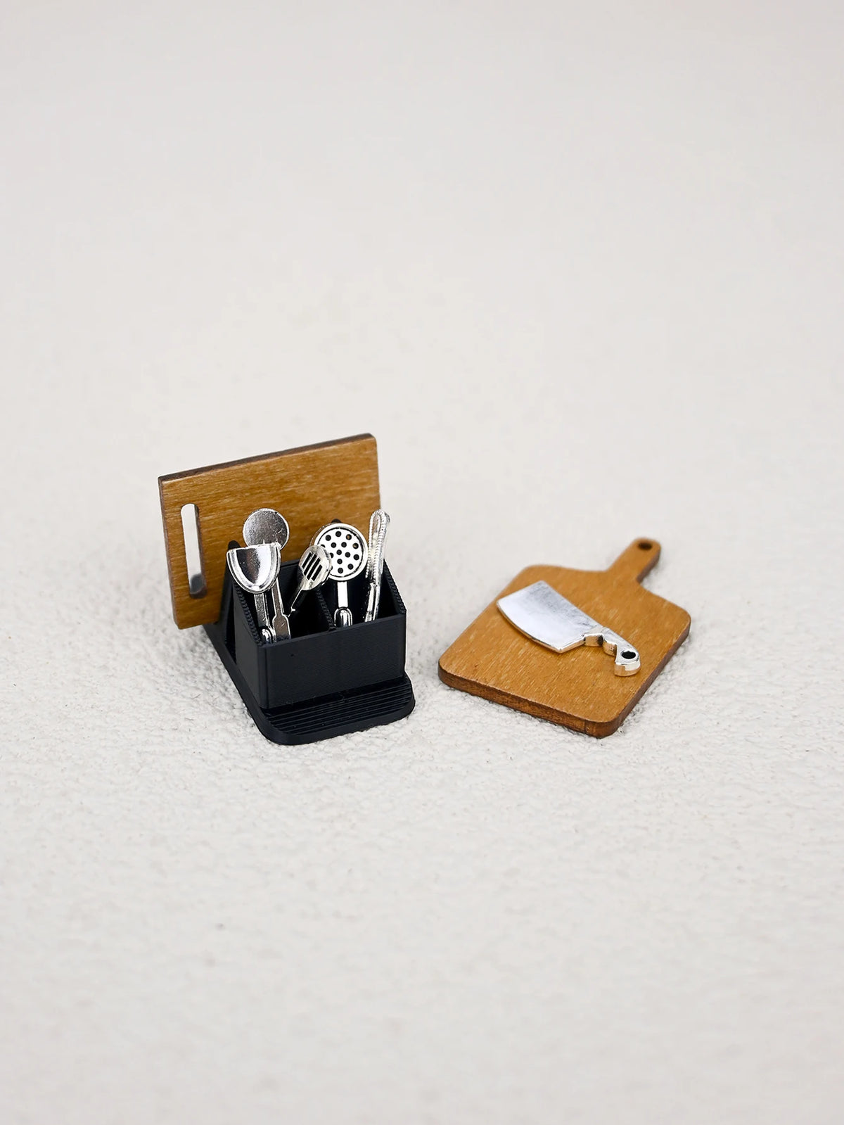 Miniature Dollhouse Kitchenware Set with Storage Rack
