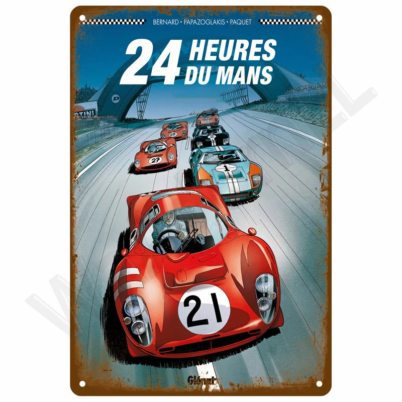 Vintage Metallwandtafel mit Rennwagen und Text für 24 Stunden Fahren.
