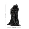 Schwarze Harzstatue einer gotischen Grim Reaper Figur.