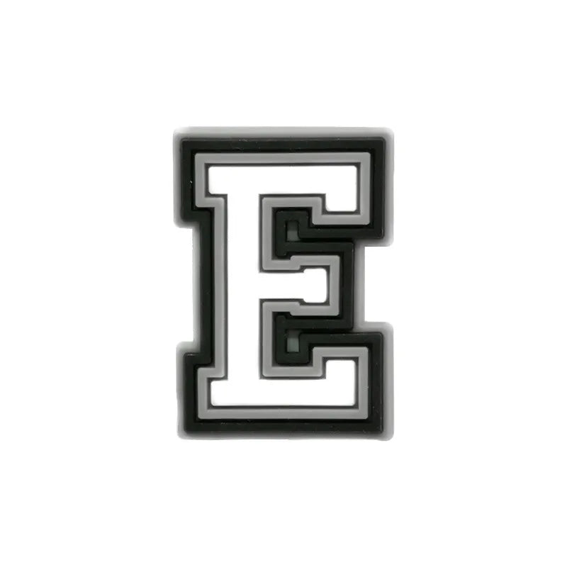 Charm lettre E alphabet noir et gris pour chaussure.