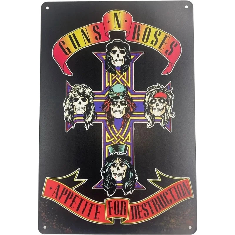 Placa de metal negra con diseño de cruz, calaveras y el texto Guns N Roses Appetite for Destruction