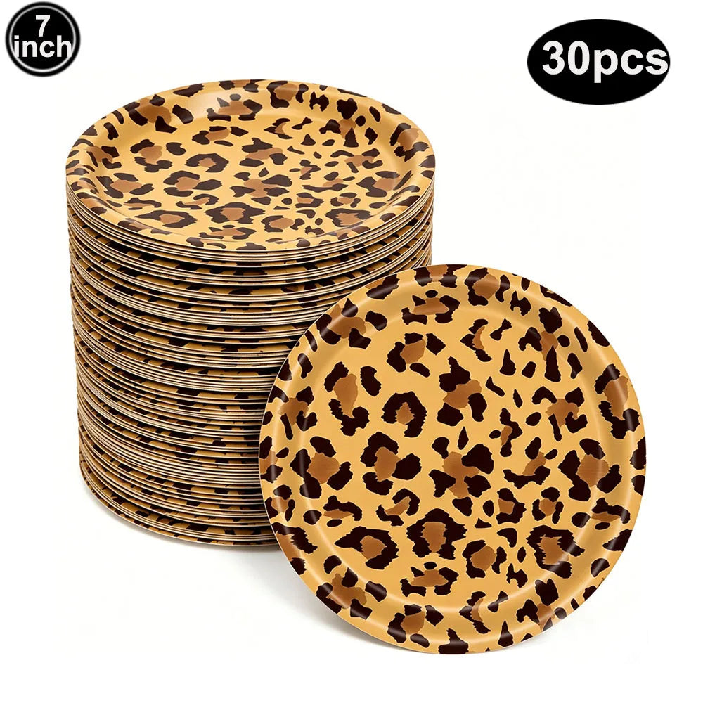 Stapel von 30 Cheetah-Print-Folie-Fransenvorhängen mit Leopardenmuster.