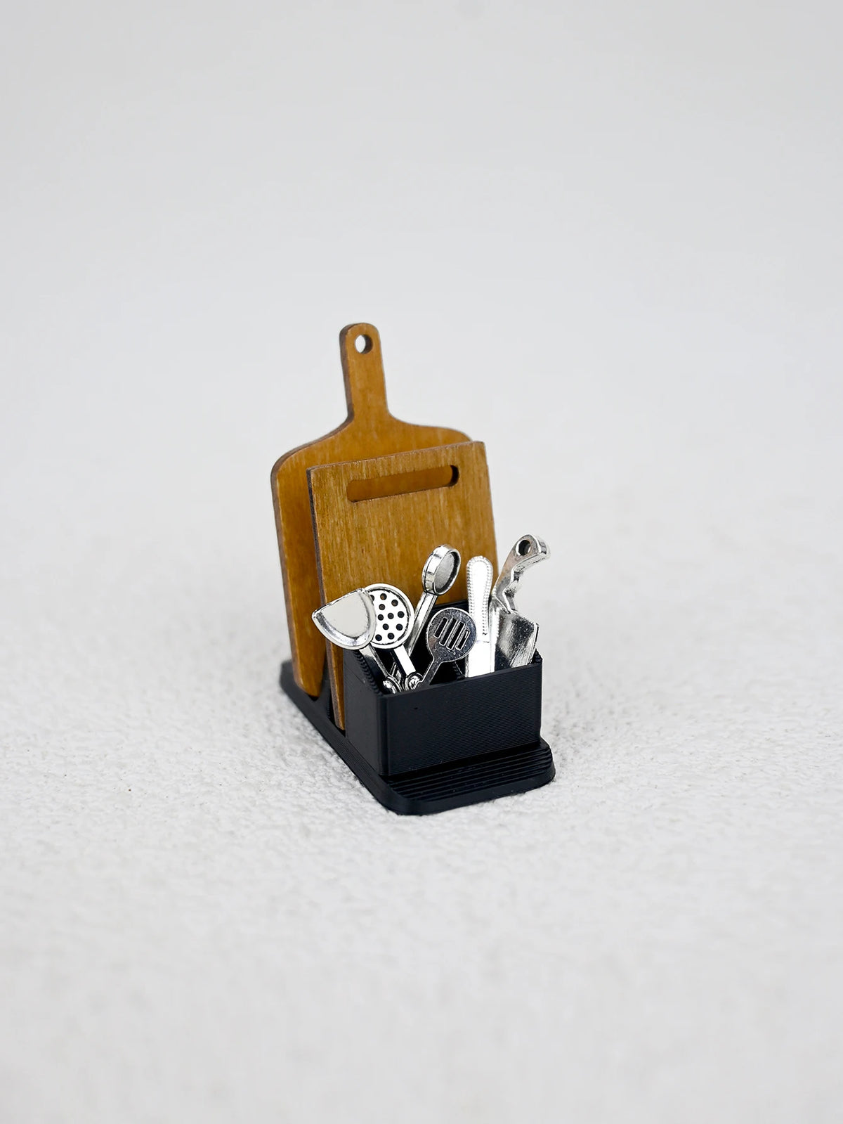 Miniature Dollhouse Kitchenware Set with Storage Rack