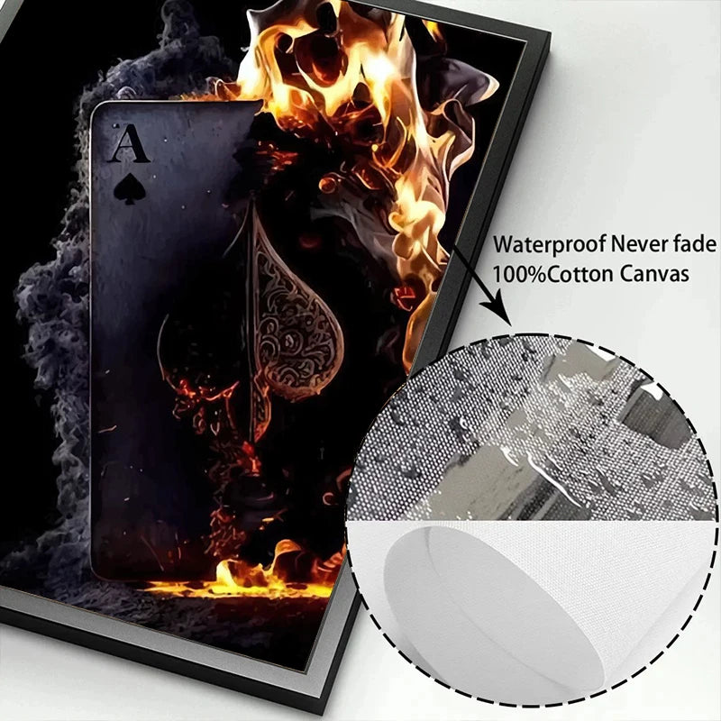 Spielkarten-Canvas-Wandkunst mit einer Dame der Pikes in Flammen auf schwarzem Hintergrund