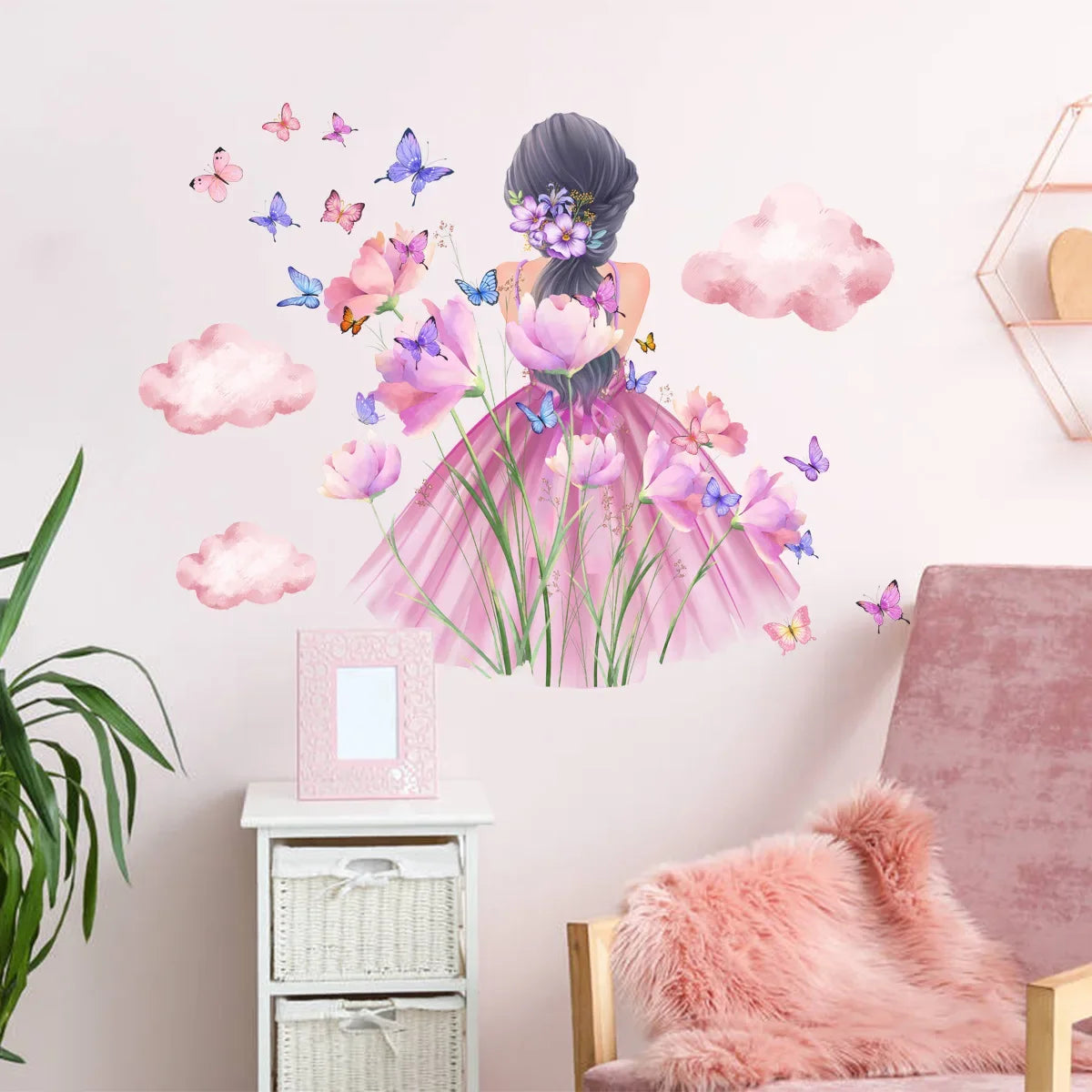Décor mural fille papillon rose et violet avec fleurs et nuages