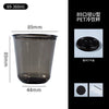Transparente PET-Einwegbecher mit 89 mm Höhe und 44 mm Durchmesser, neben dem Deckel.