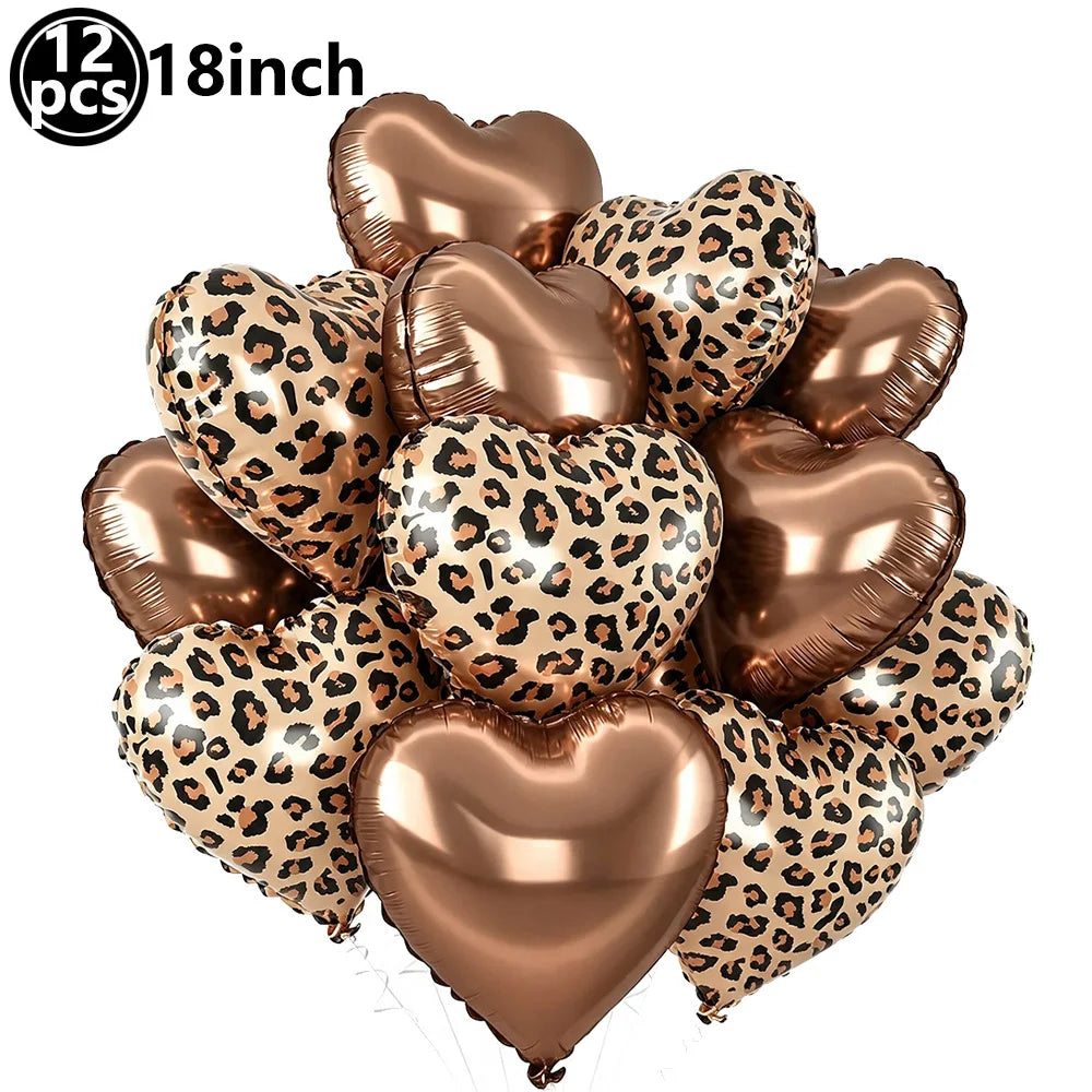 Ein Bündel von zwölf Herzballons in Roségold-Folie mit Cheetah-Muster.