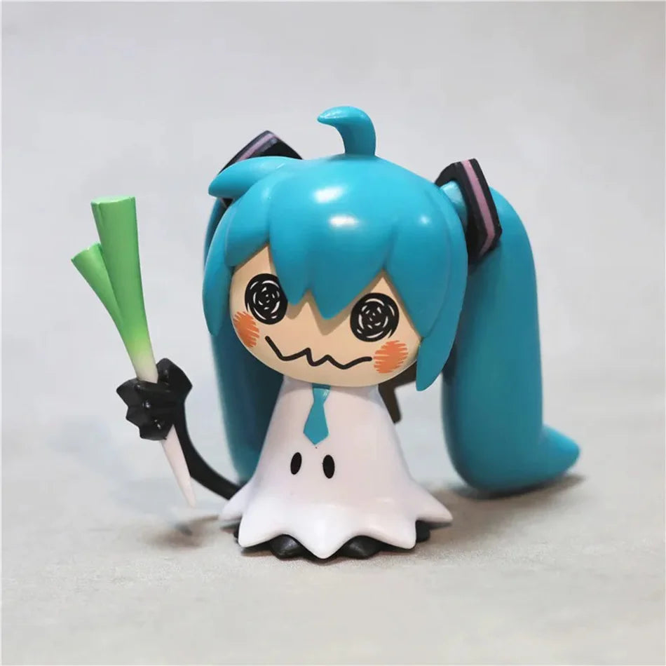 A 7cm PVC collectible statue of Hatsune Miku anime character with blue hair and white outfit.