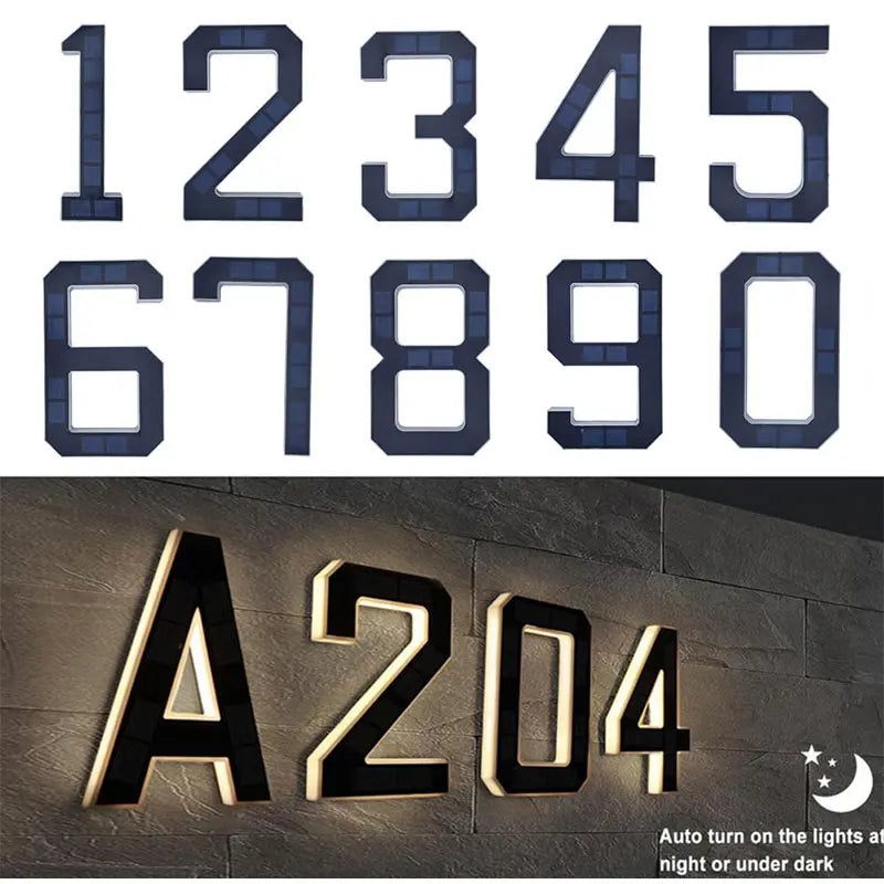 Un conjunto de grandes números de casa azul oscuro del 1 al 5 y la letra A seguida de 204 montados en una pared de piedra.